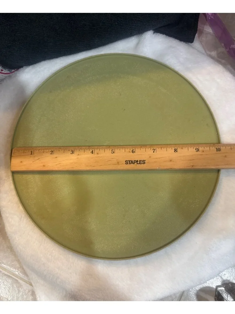 Vintage Rubbermaid Lazy Susan turntable retro avocado green plastic smooth rotat